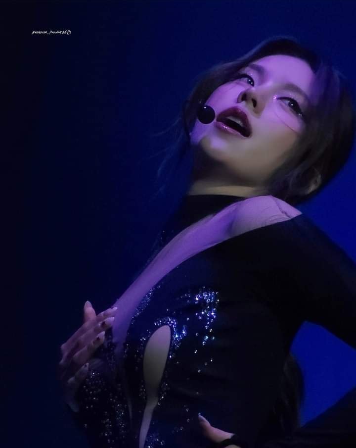 zsBo0ph9 KPOP 16.jpg